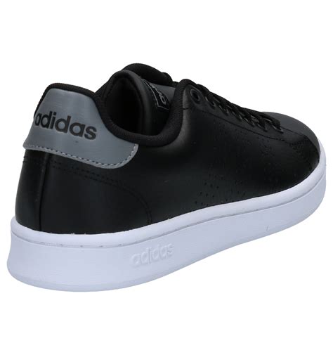 Zwarte Adidas Advantage 